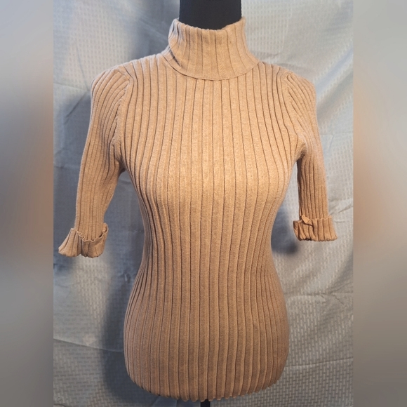 Athleta Tops - ATHLETA women's 3/4 sleeve ribbed turtleneck sweater. Size M